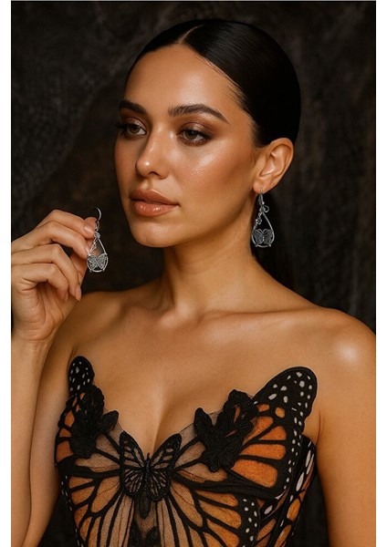 Antik Gümüş Renk Kelebek ve Çiçek Motifli Sallantılı Küpe - El Yapımı