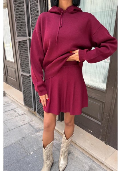 Kapüşonlu ve Etekli Triko Takım -Bordo