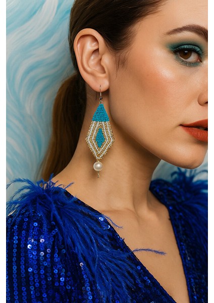 Boncuklu Inci Detaylı Geometrik Küpe – Turkuaz & Altın (El Yapımı) fırsatları