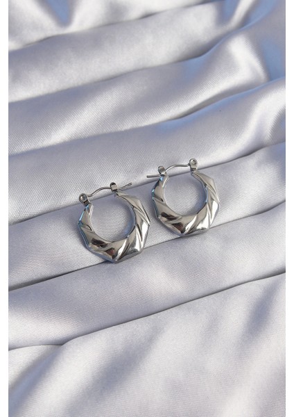 316L Çelik Gümüş Renk Kıvrımlı Görünüm Geometrik Model Küpe - TJ-BKP9045