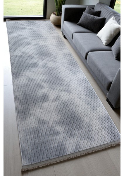 Şık ve Kaymaz Tabanlı Gri Halı, Dayanıklı ve Yıkanabilir, Çok Amaçlı Kullanım Için Ideal