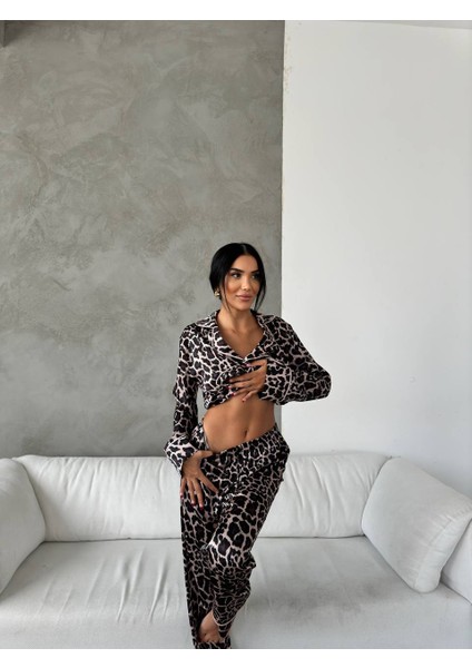 Kadın Leopar Desenli Ipek Saten Pijama Takımı
