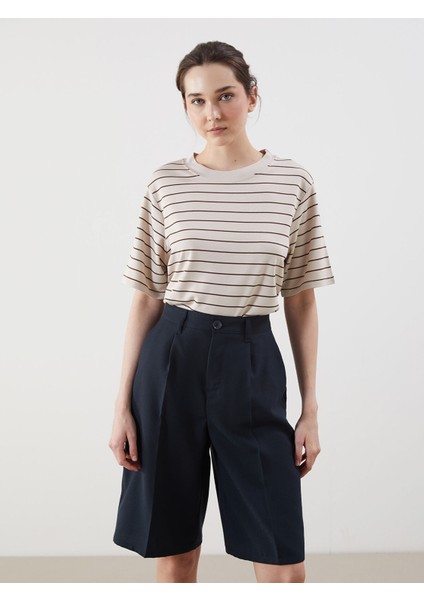 Yeni Sezon Bisiklet Yaka Çizgili Oversize Kadın Tişört