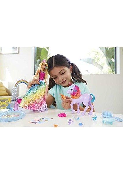 Dreamtopia Bebek ve Tek Boynuzlu At, Renk Değiştiren Tuvaletiyle Tek Boynuzlu At ve 18 Aksesuar, 3-7 Yaş GTG01 fiyatları