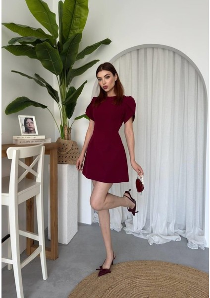 Alka Incili Fiyonk Detay Elbise