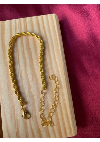 Kararmaz Çelik Burgu Zincirli Gold Bileklik indirimleri