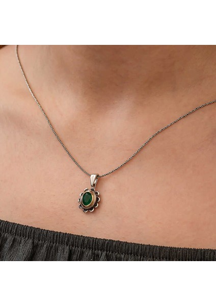 Gümüş Yeşil Çiçek Desenli Otantik Kadın Kolye indirimleri