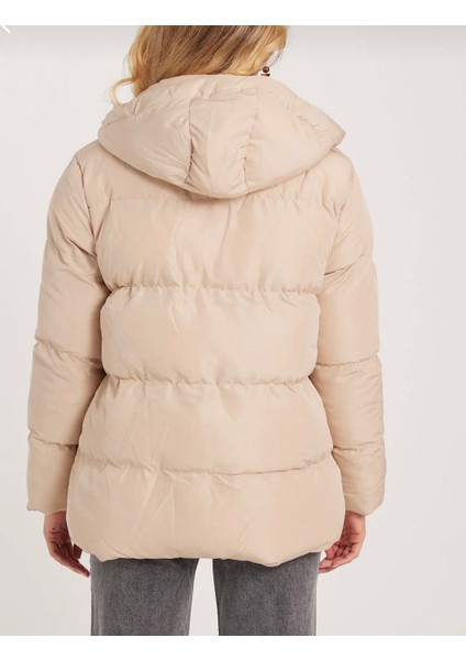 Kadın Şişme Mont indirimleri