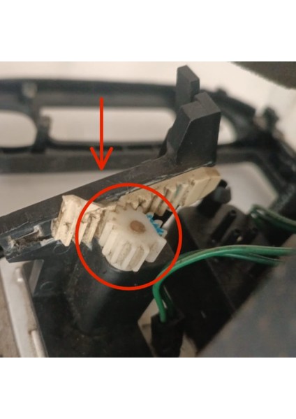 Hyundai Elentra 96-02 Kalorifer Yön Dişlisi