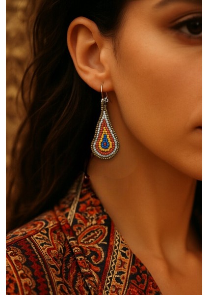 Sade Boncuklu Damlacık Küpe – Bohem & Etnik Stil modelleri