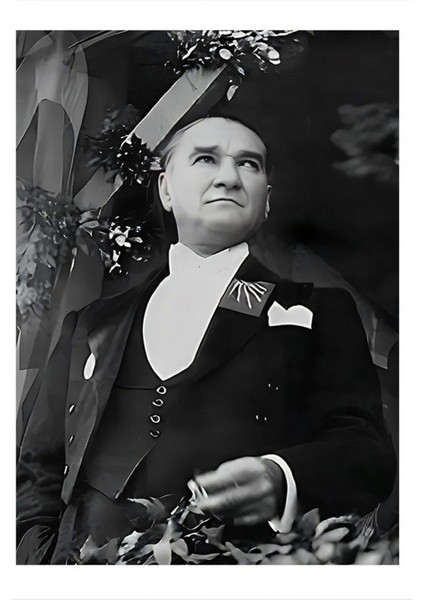 Mustafa Kemal Atatürk Modern Ahşap Tablo, 35CM x 50CM