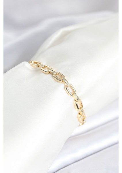 Pirinç Gold Renk Kare Zincir Model Zirkon Taşlı Kadın Bileklik - EBJ251010W38202