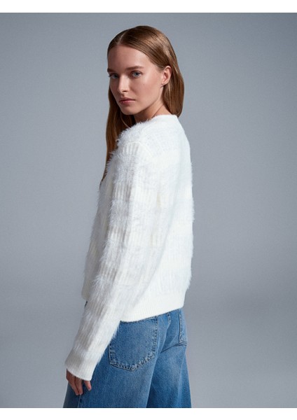 60990 Yün Karışımlı Düğmeli Triko Hırka-Ekru fiyatları