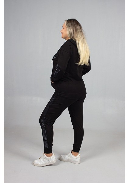 Taş Işlemeli Büyük Beden Eşofman Takım Şıklık ve Rahatlık Bir Arada fırsatları