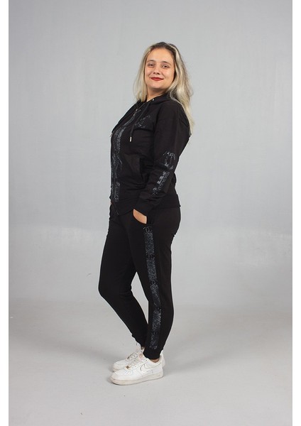 Taş Işlemeli Büyük Beden Eşofman Takım Şıklık ve Rahatlık Bir Arada indirimleri