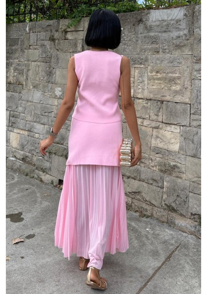 Yelekli ve Pilise Etekli Triko Takım -Pembe