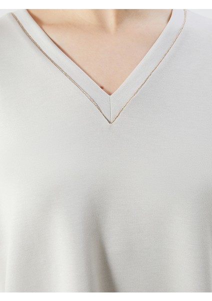 Yeni Sezon V Yaka Oversize Kadın Tişört modelleri