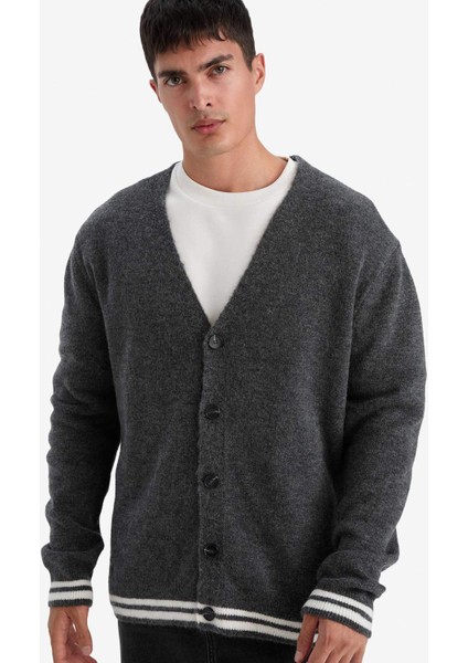 Relax Fit V Yaka Triko Hırka F3832AX25WN