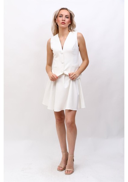 Klasik Yelek & Kısa Kloş Etek Takım-Beyaz indirimleri