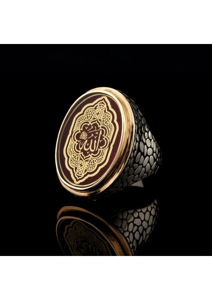 925 Ayar Gümüş Allah Lafzı Yazılı Kırmızı Mineli Erkek Yüzük