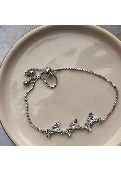 Kadın Bileklik Gümüş Renk Bileklik Kelebekli Bileklik Kelebek Bileklik Uçuşan Kelebekler Temalı Lüks Altın Rengi Bileklik Taşlı Bileklik Ayarlanabilir Butterfly Kadın Bilekliği Zarif Bileklik indirimleri