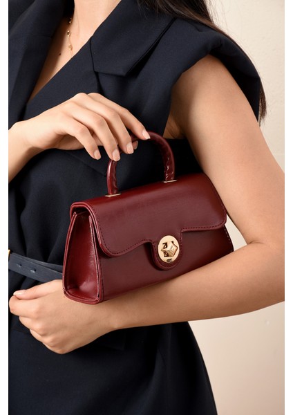 Lüks Mini Özel Tasarım Kilit Detaylı Çapraz Askılı Omuz Çantası fiyatları