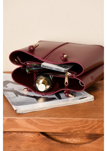 Kadın 3 Bölmeli Kaliteli Şık Çanta Omuzdan Asmalı Elden Tutmalı Askılı fırsatları