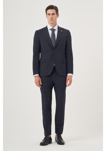 Erkek Lacivert Yünlü Trend Ekoseli Slim Fit Sivri Yaka Takım Elbise modelleri