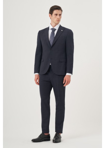 Erkek Lacivert Yünlü Trend Ekoseli Slim Fit Sivri Yaka Takım Elbise fırsatları