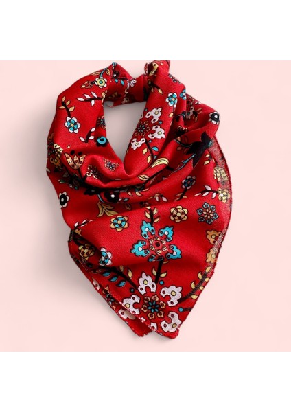 Siyah Renk Içerisinde Çiçek Desenli Çok Amaçlı Bandana %100 Cotton BND8183, One Size fiyatları
