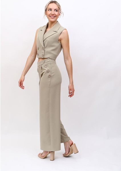 Crop Yelek & Düğmeli Bol Paça Pantolon Takım-Bambu fırsatları