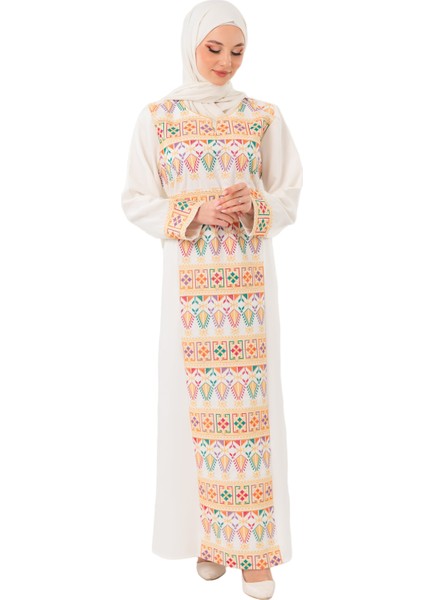 Kadın Elbise – Canlı Renklerle İşlemeli Beyaz Filistin Nakışlı Kadın Elbise