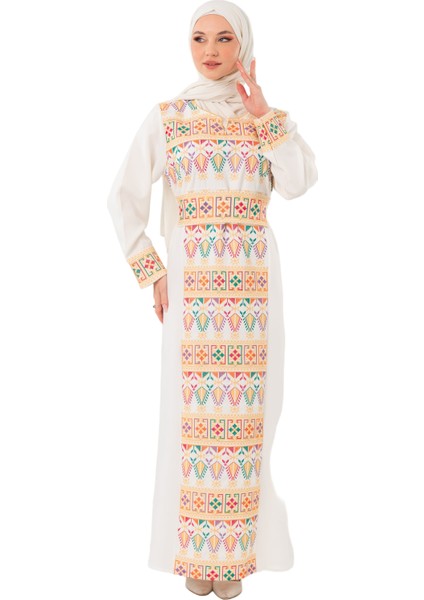 Kadın Elbise – Canlı Renklerle İşlemeli Beyaz Filistin Nakışlı Kadın Elbise