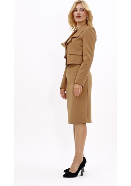 Gömlek Yaka Kısa Ceket & Düz Dar Etek-Camel fiyatları