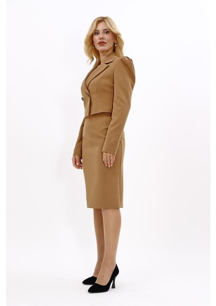 Gömlek Yaka Kısa Ceket & Düz Dar Etek-Camel modelleri