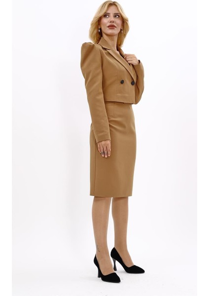 Gömlek Yaka Kısa Ceket & Düz Dar Etek-Camel fırsatları