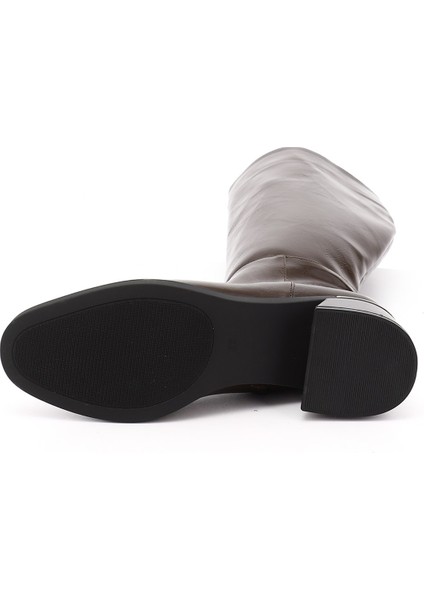 Kadın Kahverengi Fermuarlı Kalın Topuklu Çizme fırsatları