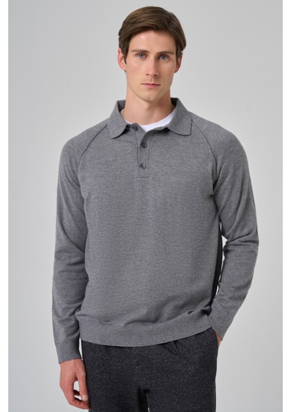 Erkek Gri Trend Core Spun Polo Yaka Dynamic Fit Rahat Kesim Triko