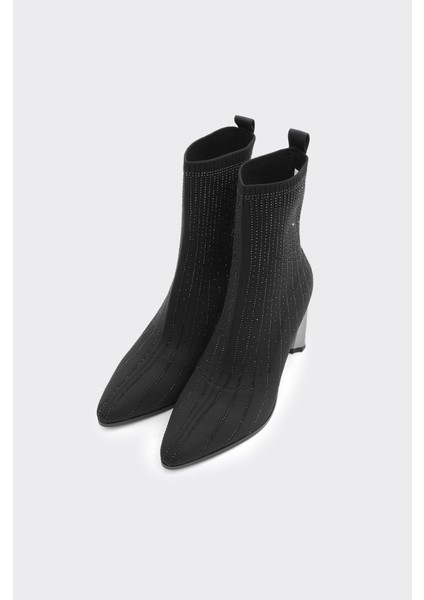 Topuklu Fermuarlı Taş Aksesuarlı Kadın Bot fiyatları