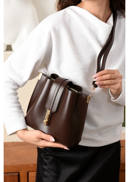 Kadın 3 Bölmeli Elden Tutmalı Omuzdan Asmalı Kaliteli Çanta modelleri