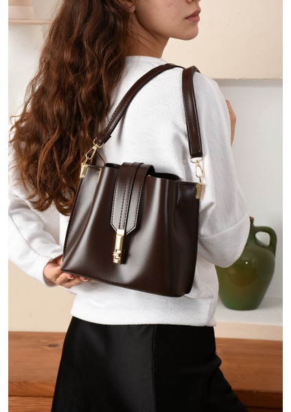 Kadın 3 Bölmeli Elden Tutmalı Omuzdan Asmalı Kaliteli Çanta fırsatları