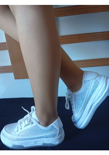 Kadın Yüksek Taban Rahat Şık Günlük Spor Ayakkabı Beyaz Renk indirimleri