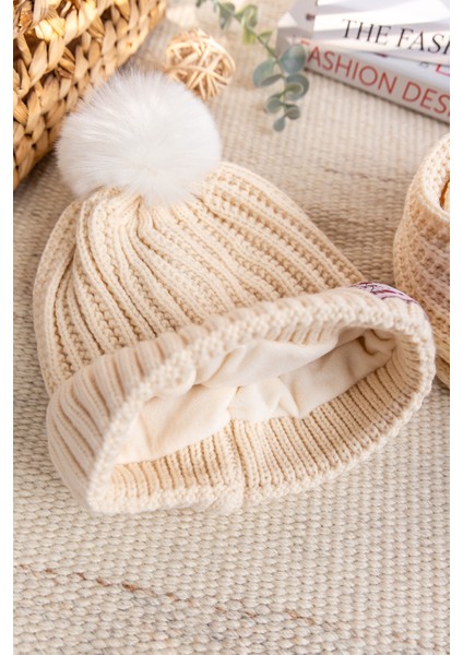 Ponponlu 9-15 Yaş Kız Çocuk Atkı Bere Eldiven Takımı modelleri