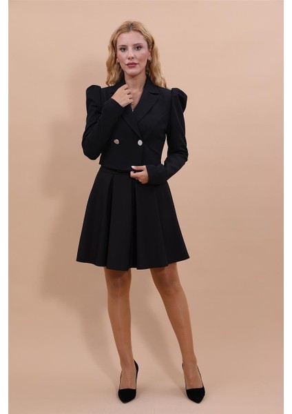 Gömlek Yaka Kısa Ceket & Kısa Kloş Etek-Siyah fırsatları