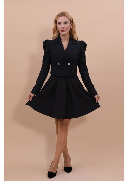 Gömlek Yaka Kısa Ceket & Kısa Kloş Etek-Siyah indirimleri