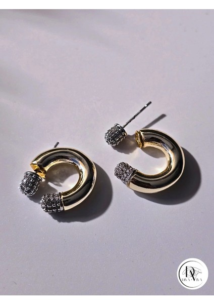 - Glow Earrings – Gold Kaplama Taş Detaylı Tasarım Kadın Küpe (KOD-339) fiyatları