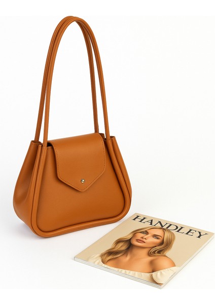 Lüks Kapak Detaylı Omuz Çantası