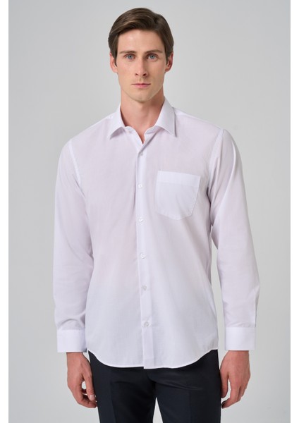 Erkek Beyaz Basic Regular Fit Sert Yaka Cepli Gömlek