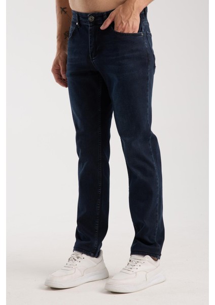Erkek Slim Fit/normal Kesim Jean Pantolon - Esnek (%2 Elastan) ve Pamuklu (%98) fırsatları