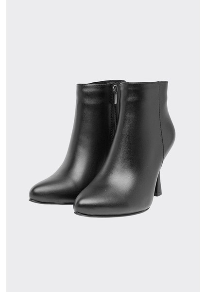 Kalem Topuklu Hakiki Deri Klasik Kadın Bot fiyatları